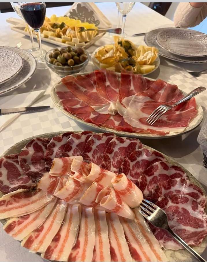 B&B E Home Restaurant S'Ispera Monolocale Uso Esclusivo Fonni Eksteriør bilde